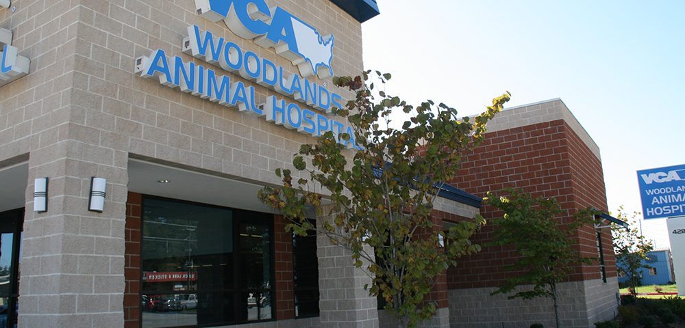 VCA Woodlands Animal Hospital store front